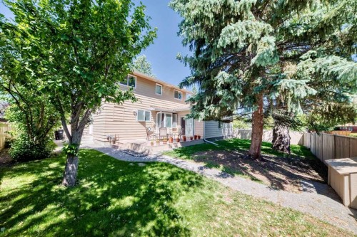 316 Parkland Way Se, Calgary, AB 