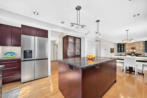 316 Parkland Way Se, Calgary, AB 