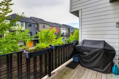 372 Walden Parade Se, Calgary, AB 