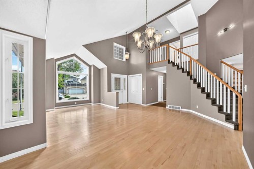180 Hamptons Terrace Nw, Calgary, AB 