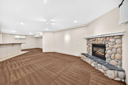 180 Hamptons Terrace Nw, Calgary, AB 