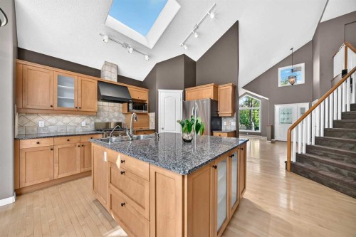 180 Hamptons Terrace Nw, Calgary, AB 