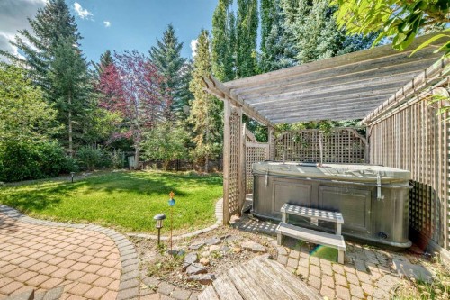 180 Hamptons Terrace Nw, Calgary, AB 