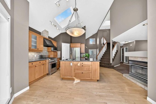 180 Hamptons Terrace Nw, Calgary, AB 