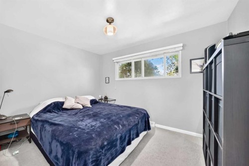 7427 Fountain Road Se, Calgary, AB 