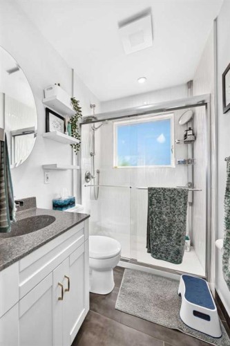 7427 Fountain Road Se, Calgary, AB 