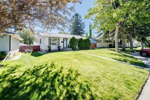 7427 Fountain Road Se, Calgary, AB 