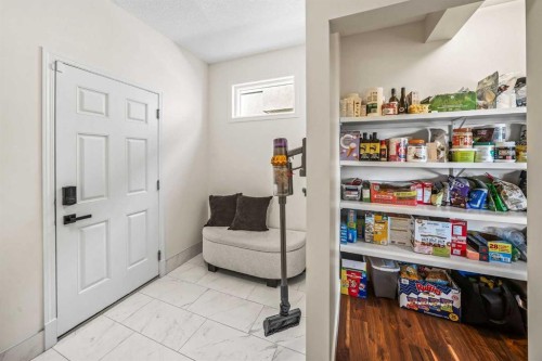 110 Kinniburgh Road, Chestermere, AB 