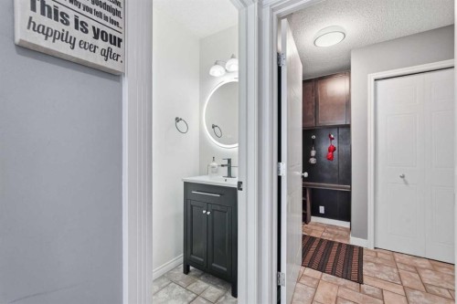 135 Millview Gardens Sw, Calgary, AB 
