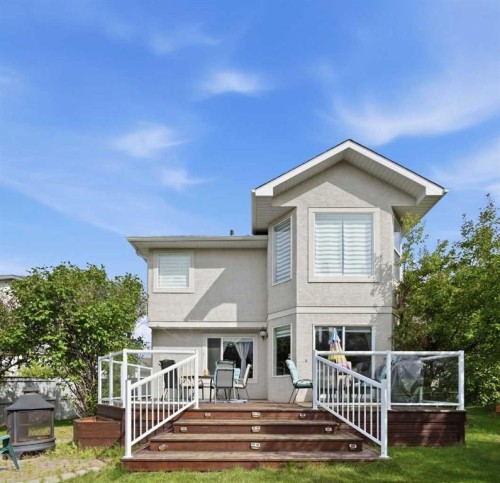 135 Millview Gardens Sw, Calgary, AB 