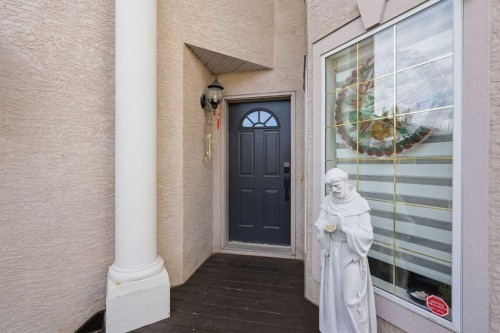 135 Millview Gardens Sw, Calgary, AB 