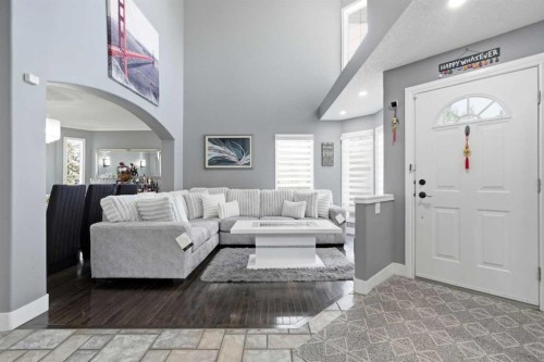 135 Millview Gardens Sw, Calgary, AB 