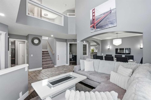 135 Millview Gardens Sw, Calgary, AB 