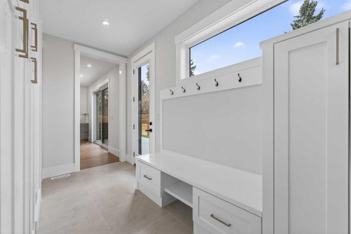 88 Woodlark Drive Sw, Calgary, AB - Indoor Photo Showing Other Room