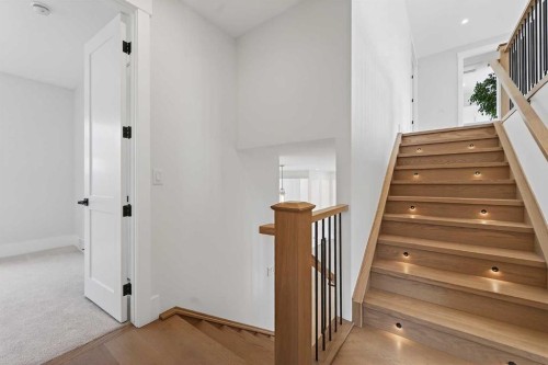 88 Woodlark Drive Sw, Calgary, AB - Indoor Photo Showing Other Room