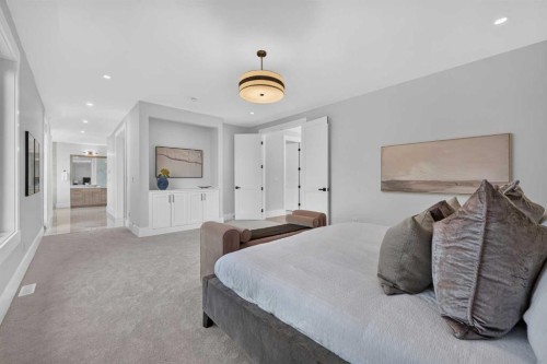 88 Woodlark Drive Sw, Calgary, AB - Indoor Photo Showing Bedroom