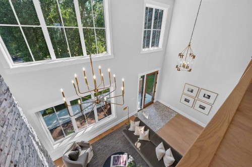 88 Woodlark Drive Sw, Calgary, AB - Indoor Photo Showing Other Room