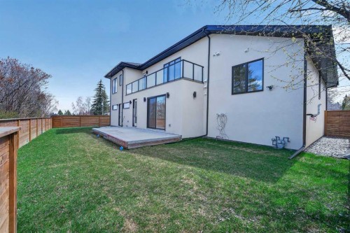 88 Woodlark Drive Sw, Calgary, AB - Outdoor