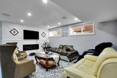 161 Saddleland Crescent Ne, Calgary, AB 
