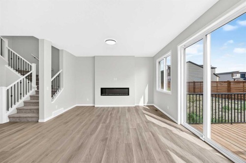 72 Lucas Gardens Nw, Calgary, AB 