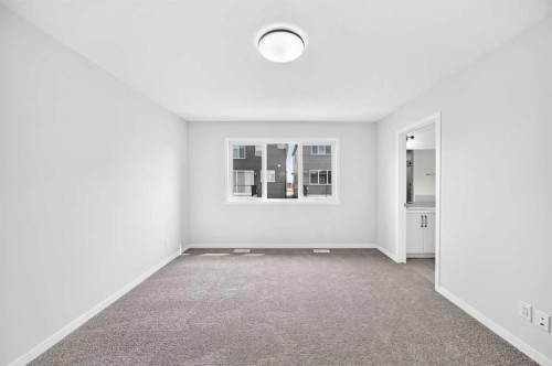 72 Lucas Gardens Nw, Calgary, AB 