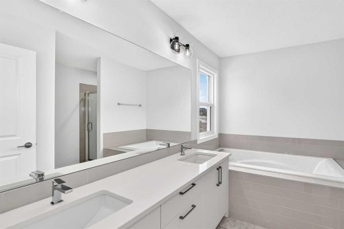 72 Lucas Gardens Nw, Calgary, AB 