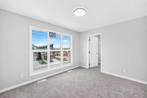 72 Lucas Gardens Nw, Calgary, AB 