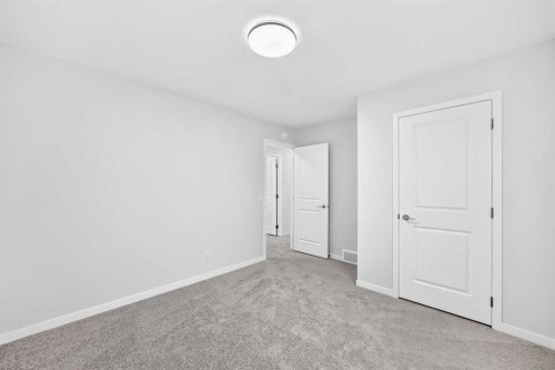 72 Lucas Gardens Nw, Calgary, AB 