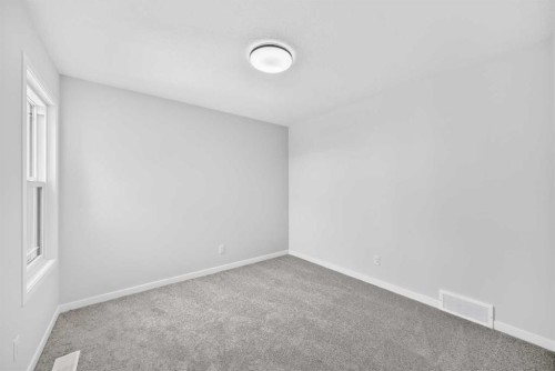 72 Lucas Gardens Nw, Calgary, AB 
