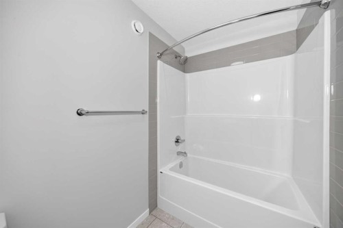 72 Lucas Gardens Nw, Calgary, AB 