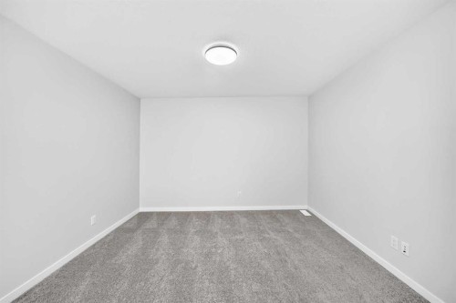 72 Lucas Gardens Nw, Calgary, AB 