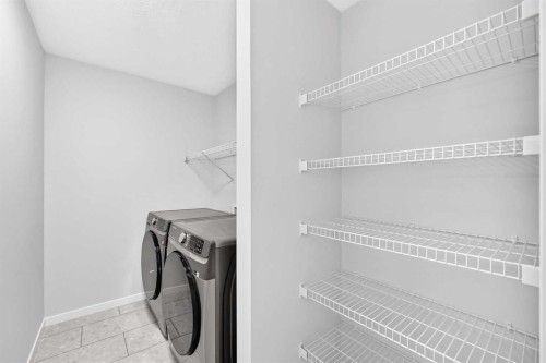 72 Lucas Gardens Nw, Calgary, AB 