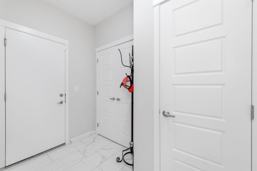 983 Corner Meadows Way Ne, Calgary, AB 