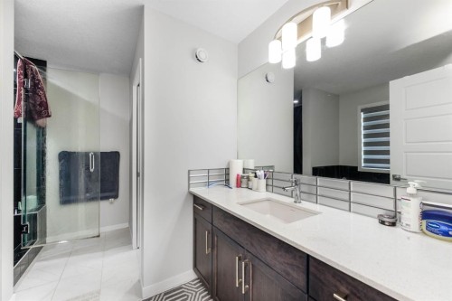 983 Corner Meadows Way Ne, Calgary, AB 