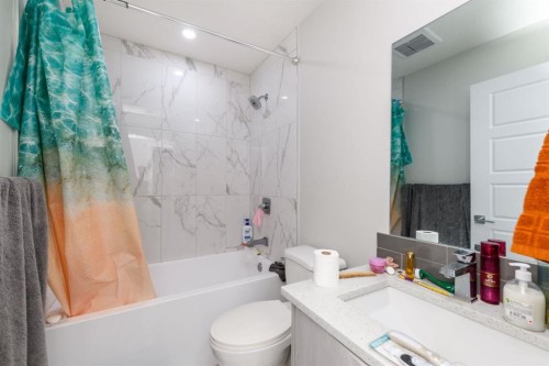 983 Corner Meadows Way Ne, Calgary, AB 