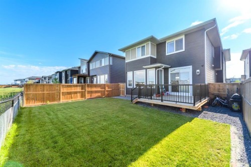 983 Corner Meadows Way Ne, Calgary, AB 