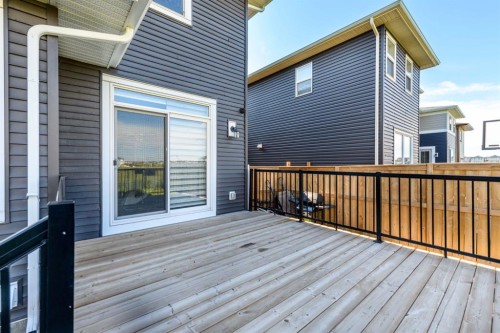 983 Corner Meadows Way Ne, Calgary, AB 