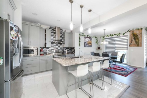 983 Corner Meadows Way Ne, Calgary, AB 