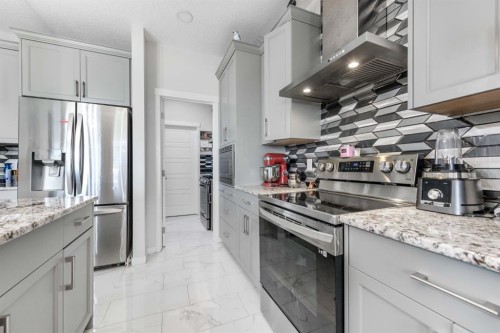 983 Corner Meadows Way Ne, Calgary, AB 