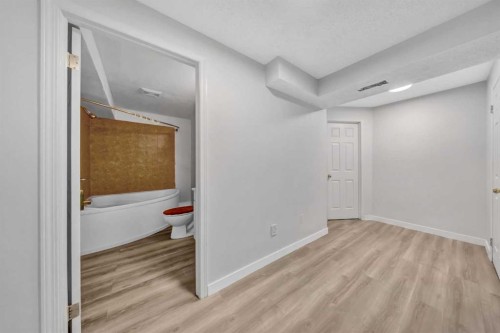 1150 Prestwick Circle Se, Calgary, AB 