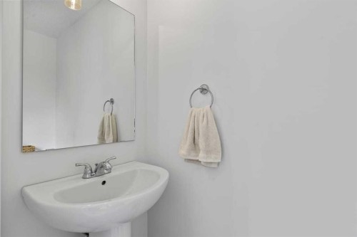 37 Sage Hill Path Nw, Calgary, AB 