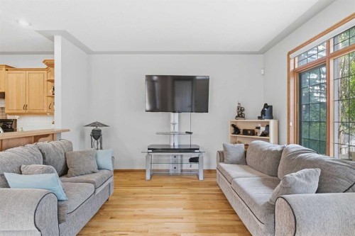 256 43 Avenue Nw, Calgary, AB 