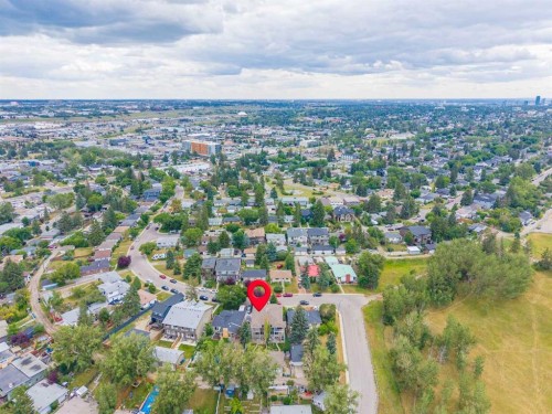 256 43 Avenue Nw, Calgary, AB 