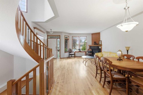 256 43 Avenue Nw, Calgary, AB 
