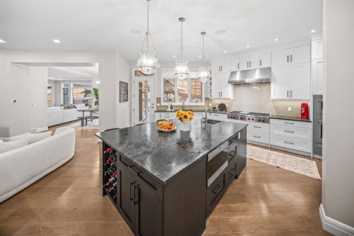 11 Elveden Place Sw, Calgary, AB 