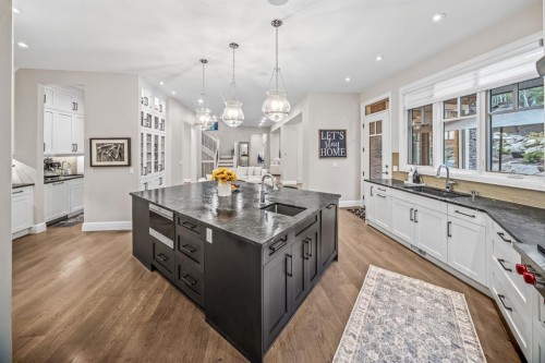 11 Elveden Place Sw, Calgary, AB 