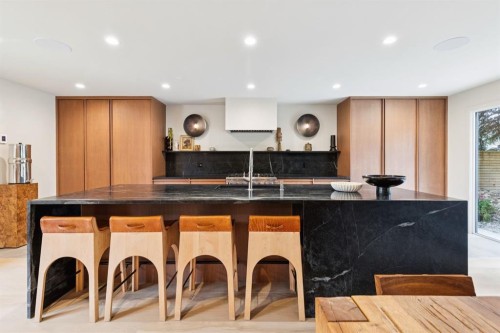 227 Pump Hill Rise Sw, Calgary, AB 