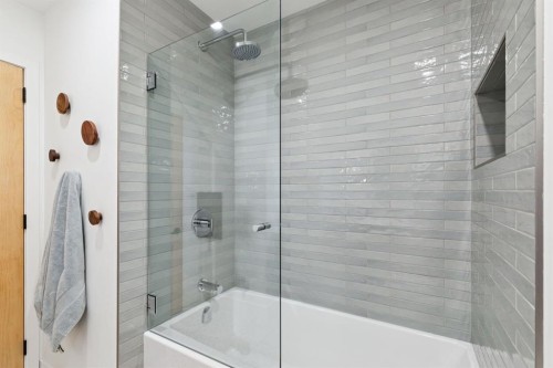 227 Pump Hill Rise Sw, Calgary, AB 