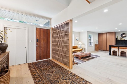 227 Pump Hill Rise Sw, Calgary, AB 
