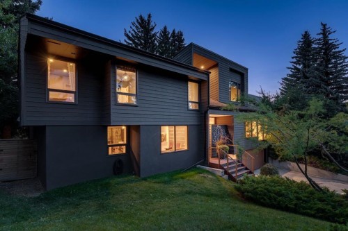 227 Pump Hill Rise Sw, Calgary, AB 